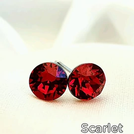 Pötty fülbevaló 6mm skarlát színű Swarovski kristállyal díszített