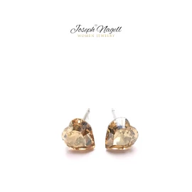 Szív fülbevaló 6mm arany színű Swarovski kristállal díszített